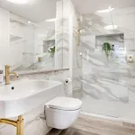 Esperance - Brand New Luxury With Parking *