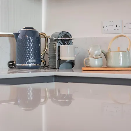 아파트 Esperance - Brand New Luxury With Parking *